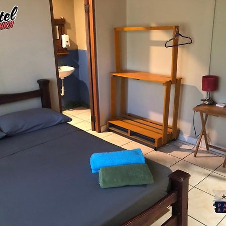 Hostel ボカ・チカ エクステリア 写真