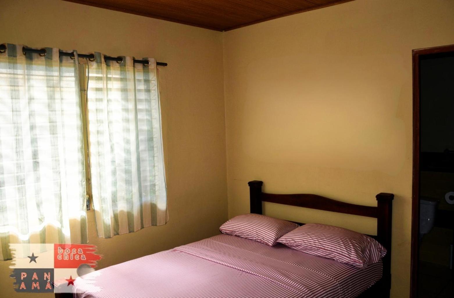 Hostel ボカ・チカ エクステリア 写真